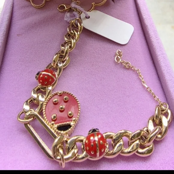 🍀🦋18K Real Gold Bracelet with Red Ladybug Charms🍀🦋 - Picture 2 of 2